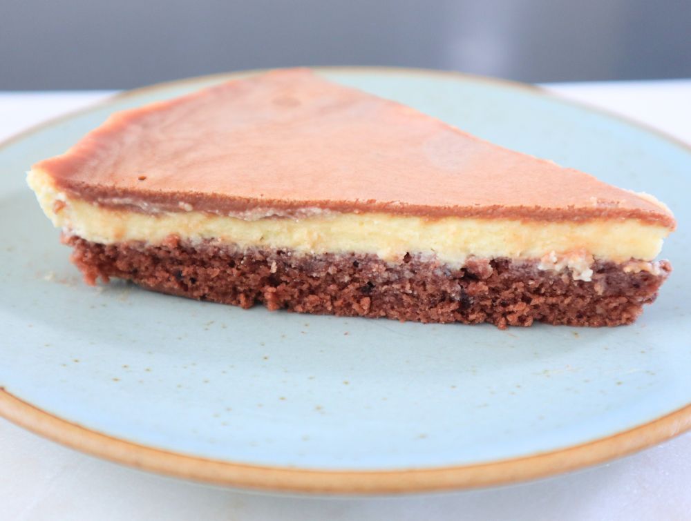 Easy Chantilly and Chocolate Cake – Light, Creamy, and Ready in No Time!