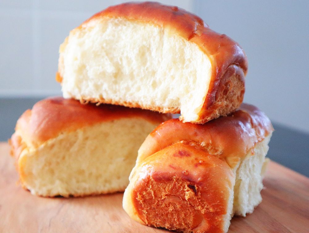 Japanese Sweet Milk Bread – Fluffy Tangzhong Recipe